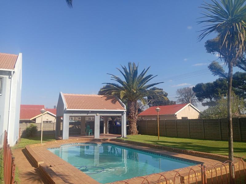 1 Bedroom Property for Sale in Germiston South Gauteng