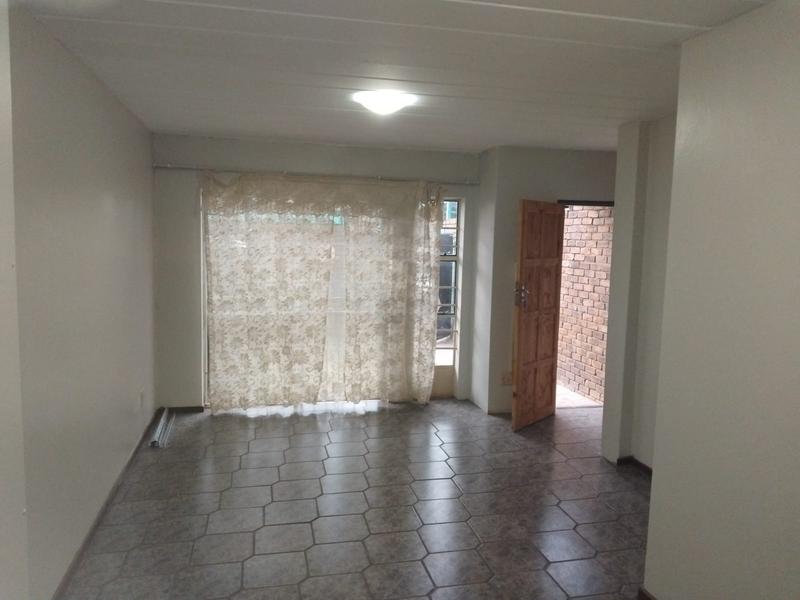 2 Bedroom Property for Sale in Valhalla Gauteng