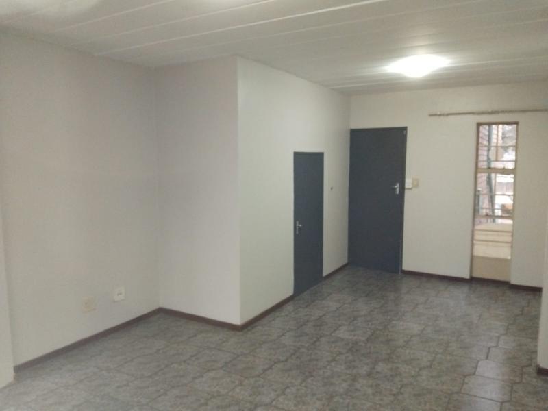 2 Bedroom Property for Sale in Valhalla Gauteng