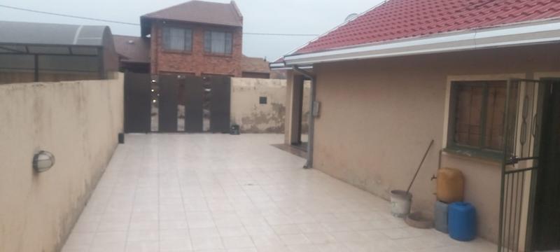 3 Bedroom Property for Sale in Dobsonville Gauteng