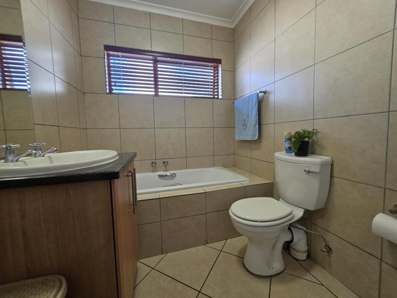 2 Bedroom Property for Sale in Meyersdal Gauteng
