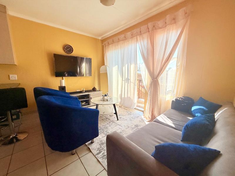 2 Bedroom Property for Sale in Staalrus Gauteng