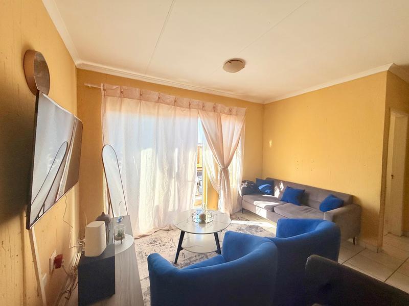 2 Bedroom Property for Sale in Staalrus Gauteng