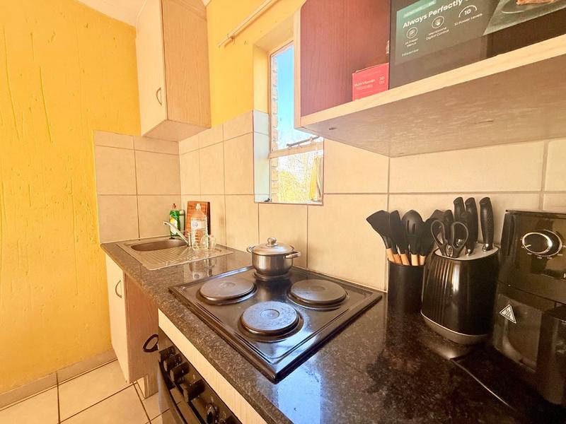 2 Bedroom Property for Sale in Staalrus Gauteng
