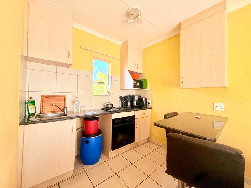 2 Bedroom Property for Sale in Staalrus Gauteng