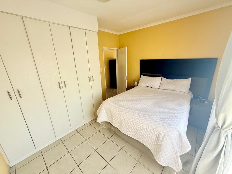 2 Bedroom Property for Sale in Staalrus Gauteng