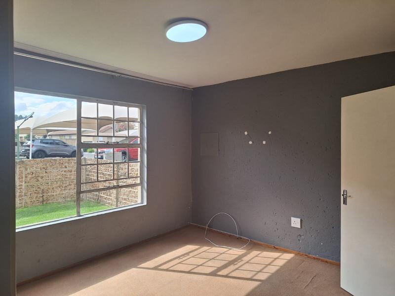 2 Bedroom Property for Sale in Sonneveld Gauteng