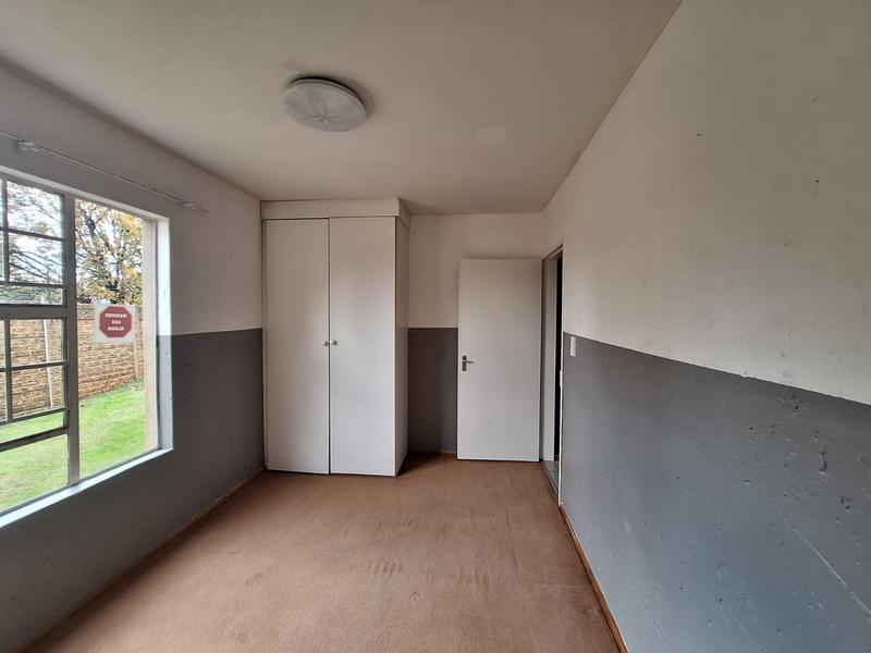 2 Bedroom Property for Sale in Sonneveld Gauteng