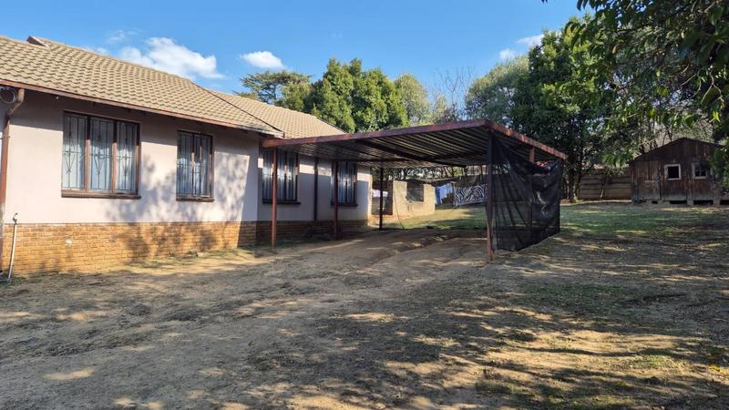 To Let 3 Bedroom Property for Rent in Lombardy West Gauteng