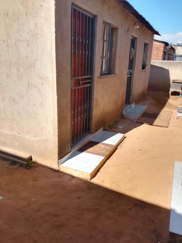 6 Bedroom Property for Sale in Xubene Gauteng