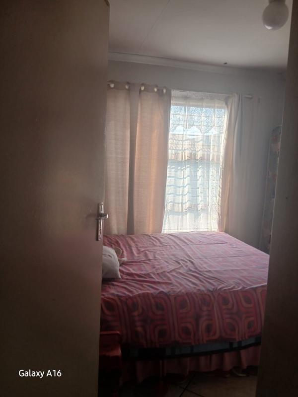 3 Bedroom Property for Sale in Clayville Gauteng