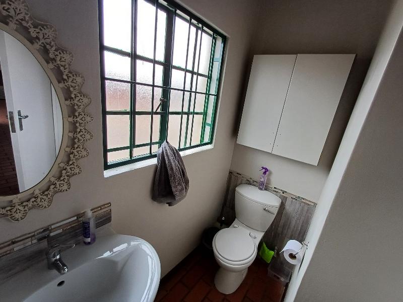 To Let Commercial Property for Rent in Hennopspark Gauteng
