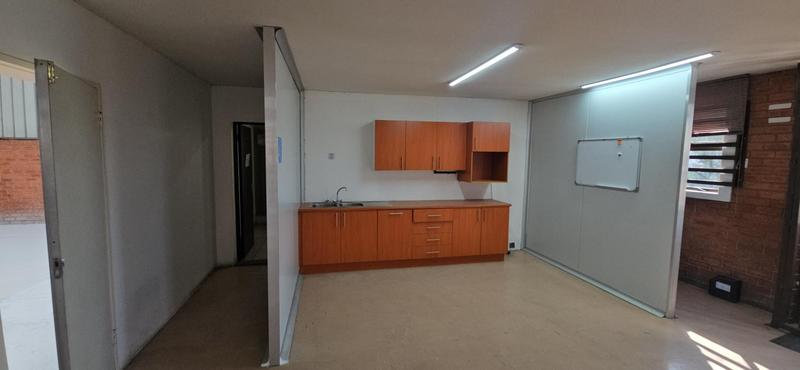 To Let Commercial Property for Rent in Randjespark Gauteng