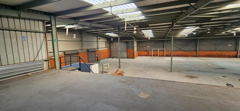 To Let Commercial Property for Rent in Randjespark Gauteng