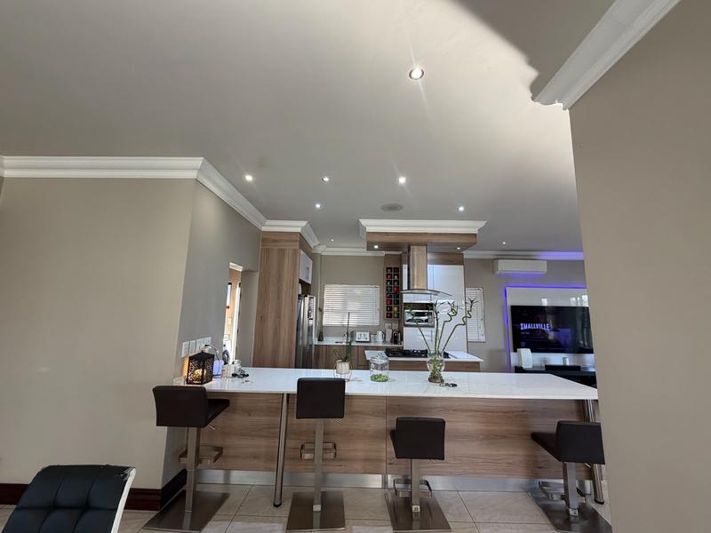 4 Bedroom Property for Sale in Blue Valley Golf Estate Gauteng