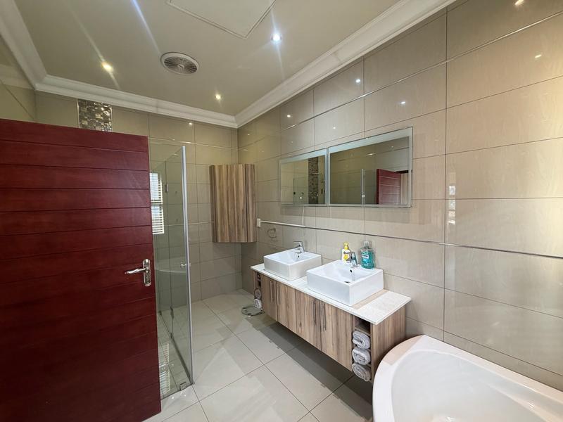 4 Bedroom Property for Sale in Blue Valley Golf Estate Gauteng