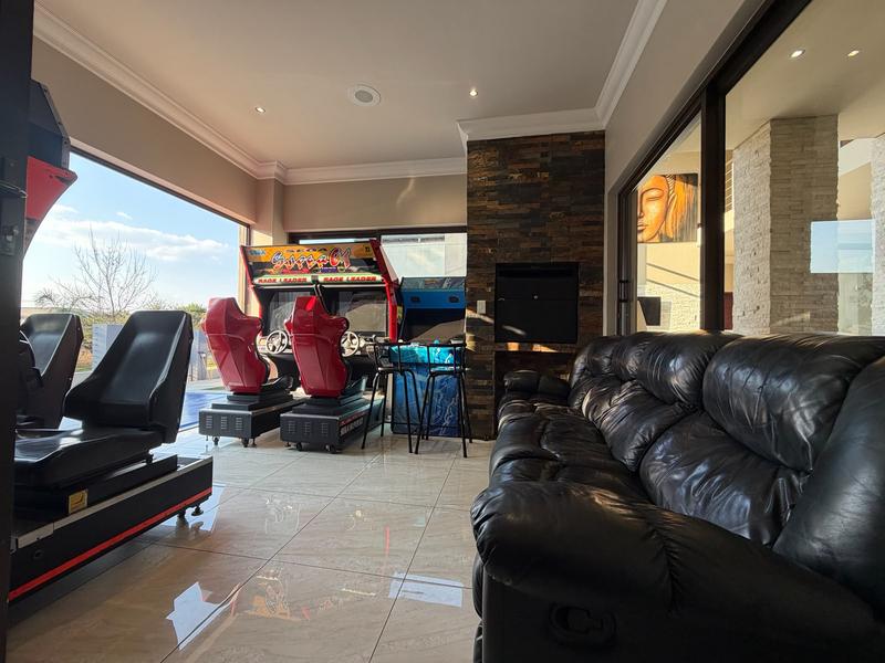 4 Bedroom Property for Sale in Blue Valley Golf Estate Gauteng