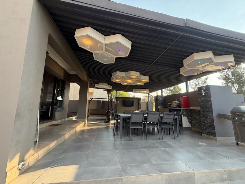 4 Bedroom Property for Sale in Blue Valley Golf Estate Gauteng