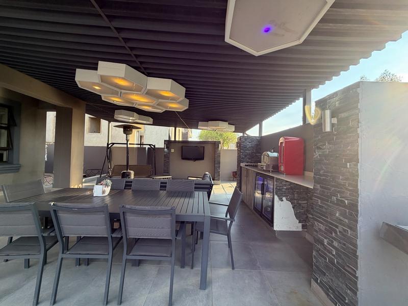 4 Bedroom Property for Sale in Blue Valley Golf Estate Gauteng