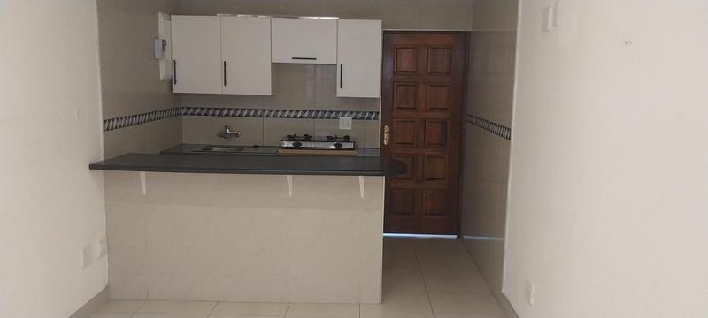 To Let 1 Bedroom Property for Rent in Edenvale Gauteng