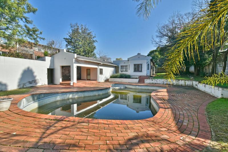 4 Bedroom Property for Sale in Linden Gauteng