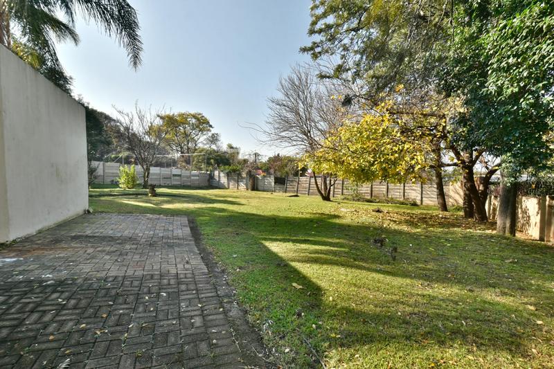 4 Bedroom Property for Sale in Linden Gauteng