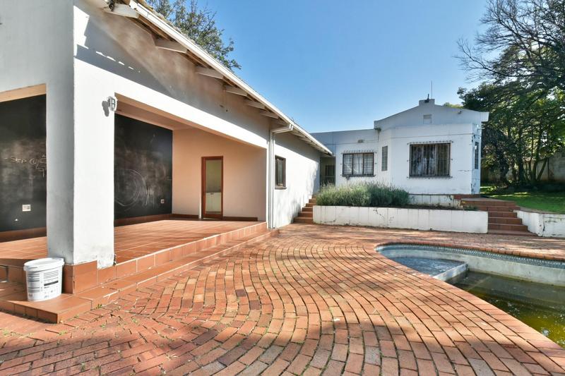 4 Bedroom Property for Sale in Linden Gauteng