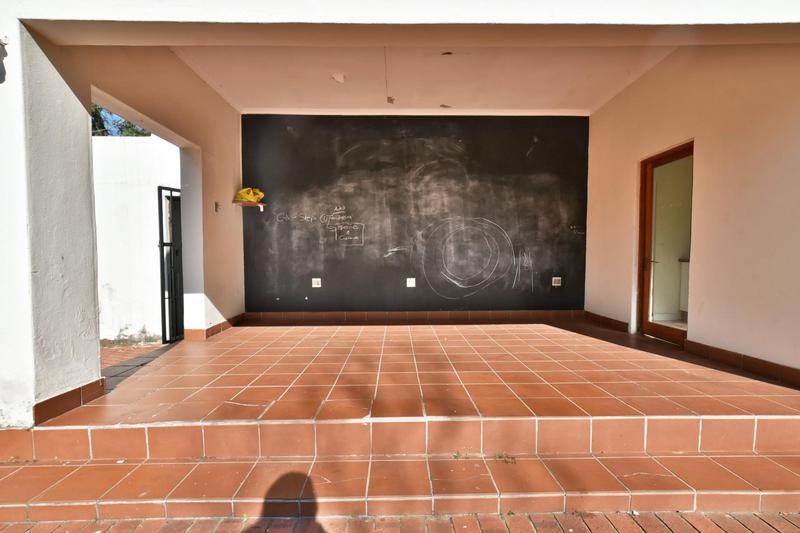 4 Bedroom Property for Sale in Linden Gauteng