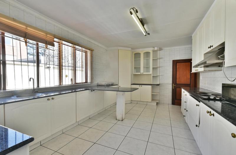 4 Bedroom Property for Sale in Linden Gauteng