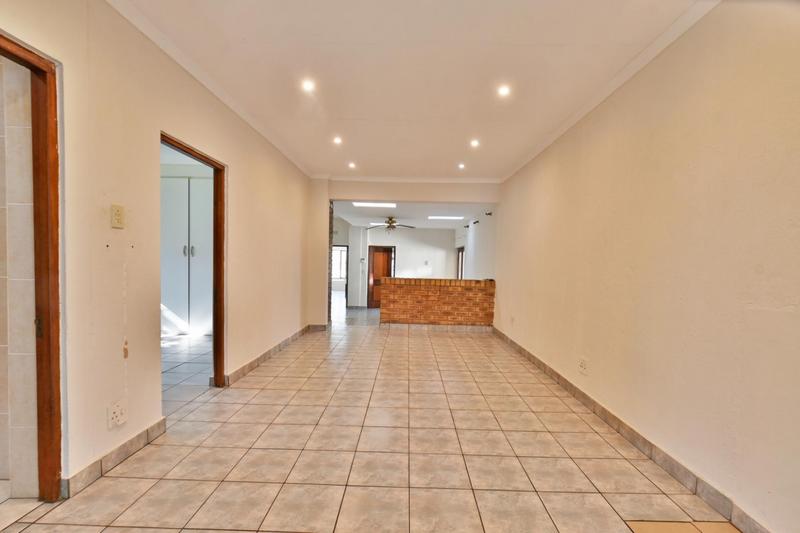 4 Bedroom Property for Sale in Linden Gauteng