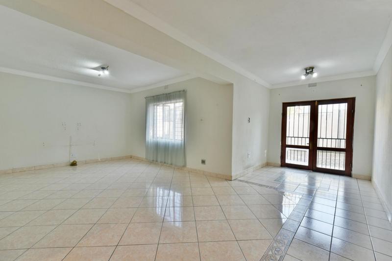 4 Bedroom Property for Sale in Linden Gauteng