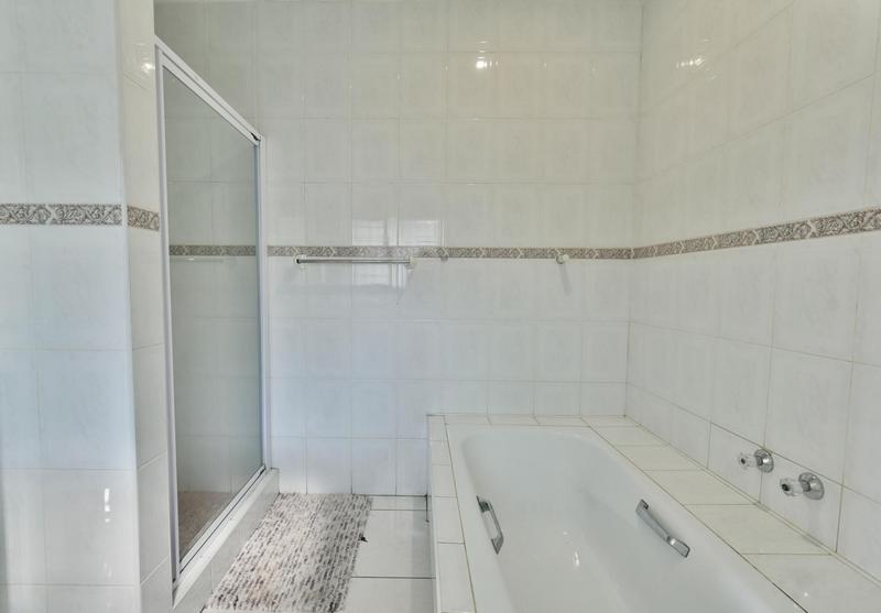 4 Bedroom Property for Sale in Linden Gauteng