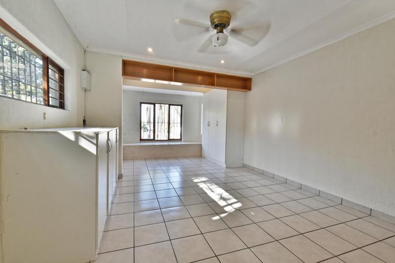 4 Bedroom Property for Sale in Linden Gauteng