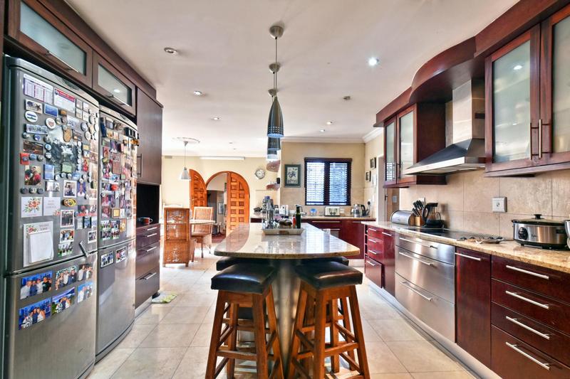 5 Bedroom Property for Sale in Morningside Gauteng