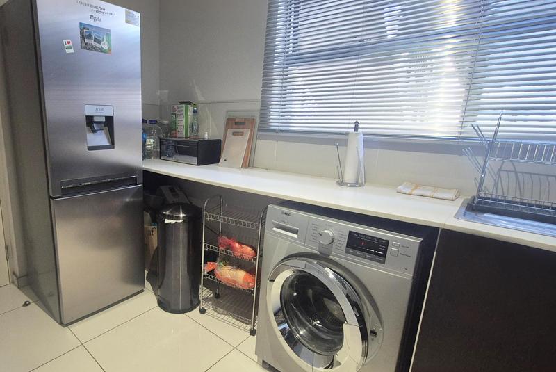 1 Bedroom Property for Sale in Morningside Gauteng