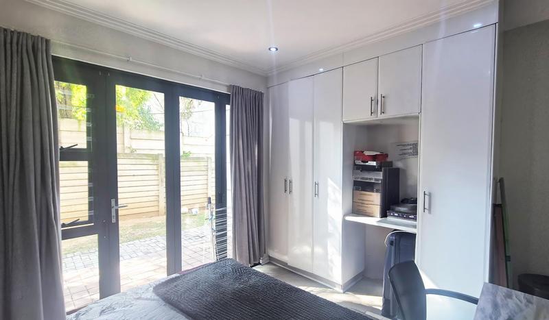 1 Bedroom Property for Sale in Morningside Gauteng