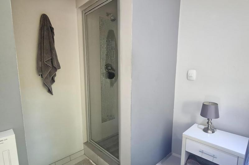 1 Bedroom Property for Sale in Morningside Gauteng