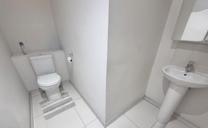 1 Bedroom Property for Sale in Morningside Gauteng