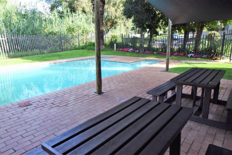 To Let 1 Bedroom Property for Rent in Paulshof Gauteng
