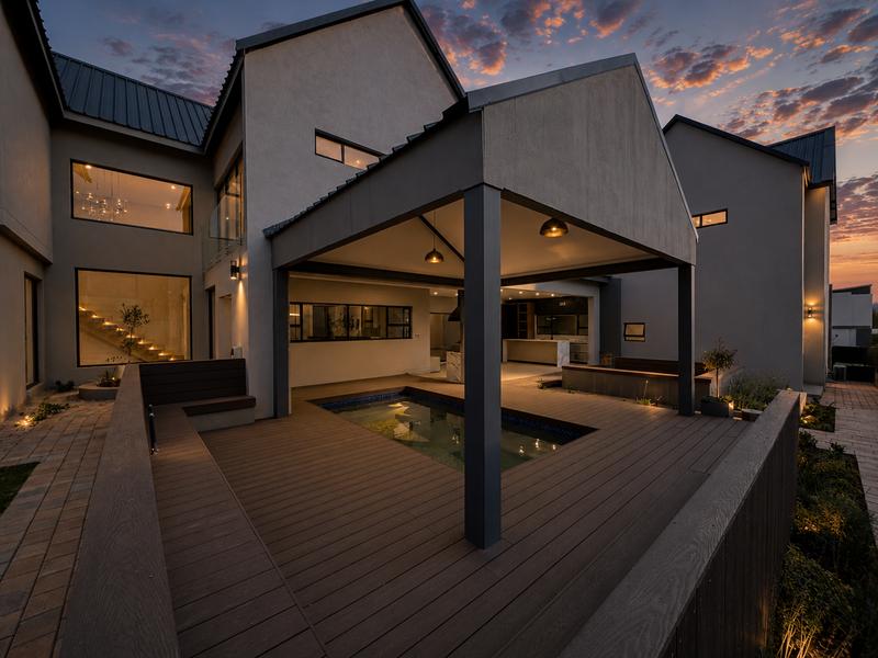6 Bedroom Property for Sale in Midstream Heights Gauteng