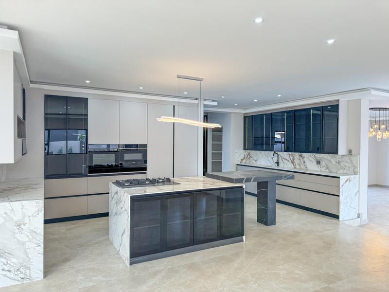 6 Bedroom Property for Sale in Midstream Heights Gauteng