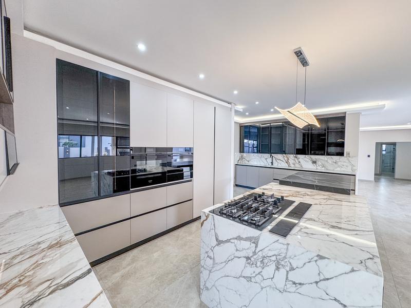 6 Bedroom Property for Sale in Midstream Heights Gauteng
