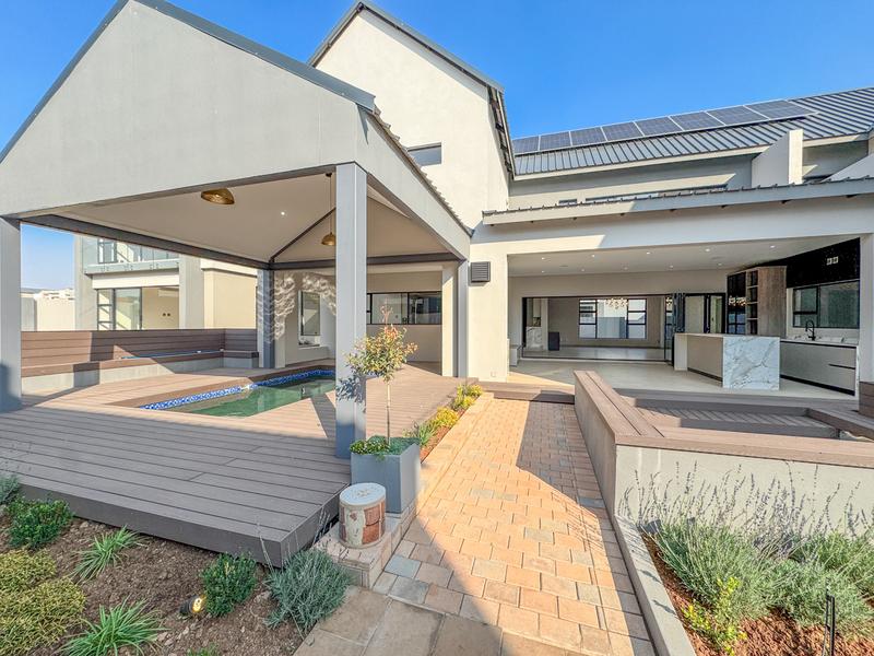 6 Bedroom Property for Sale in Midstream Heights Gauteng