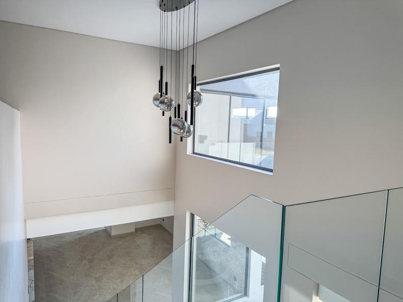 6 Bedroom Property for Sale in Midstream Heights Gauteng