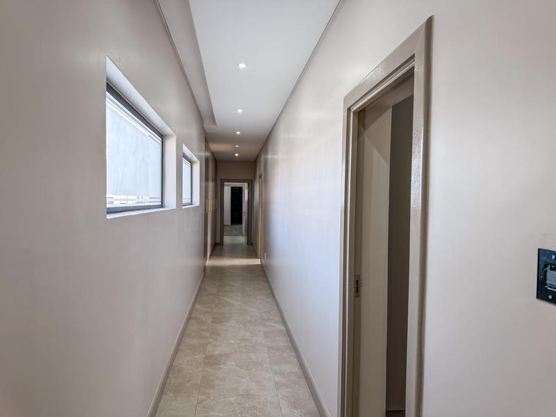 6 Bedroom Property for Sale in Midstream Heights Gauteng