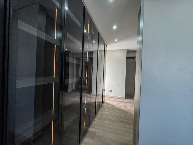 6 Bedroom Property for Sale in Midstream Heights Gauteng