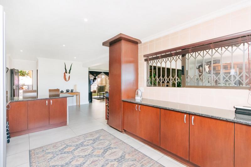 4 Bedroom Property for Sale in Roodekrans Gauteng
