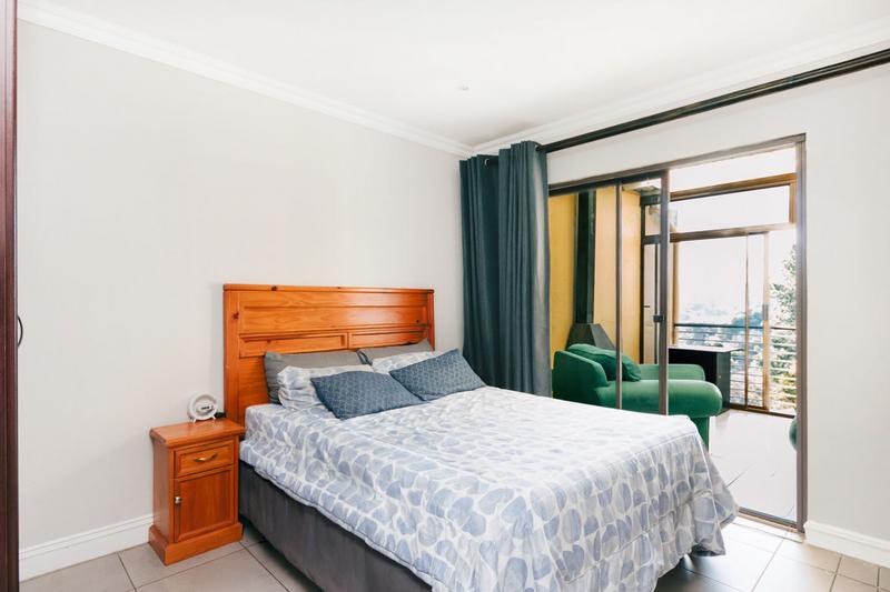 4 Bedroom Property for Sale in Roodekrans Gauteng