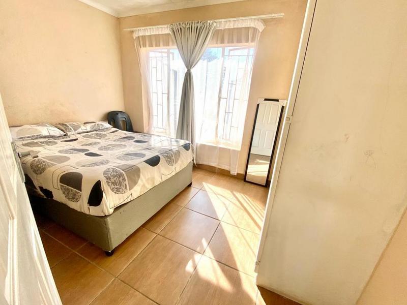 2 Bedroom Property for Sale in Princess A H Gauteng