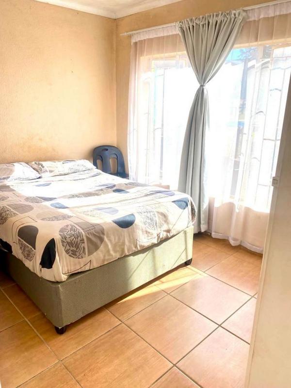 2 Bedroom Property for Sale in Princess A H Gauteng